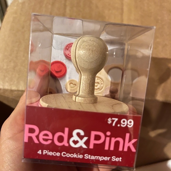 Heart Themed Baking Set NWT - Picture 12 of 16